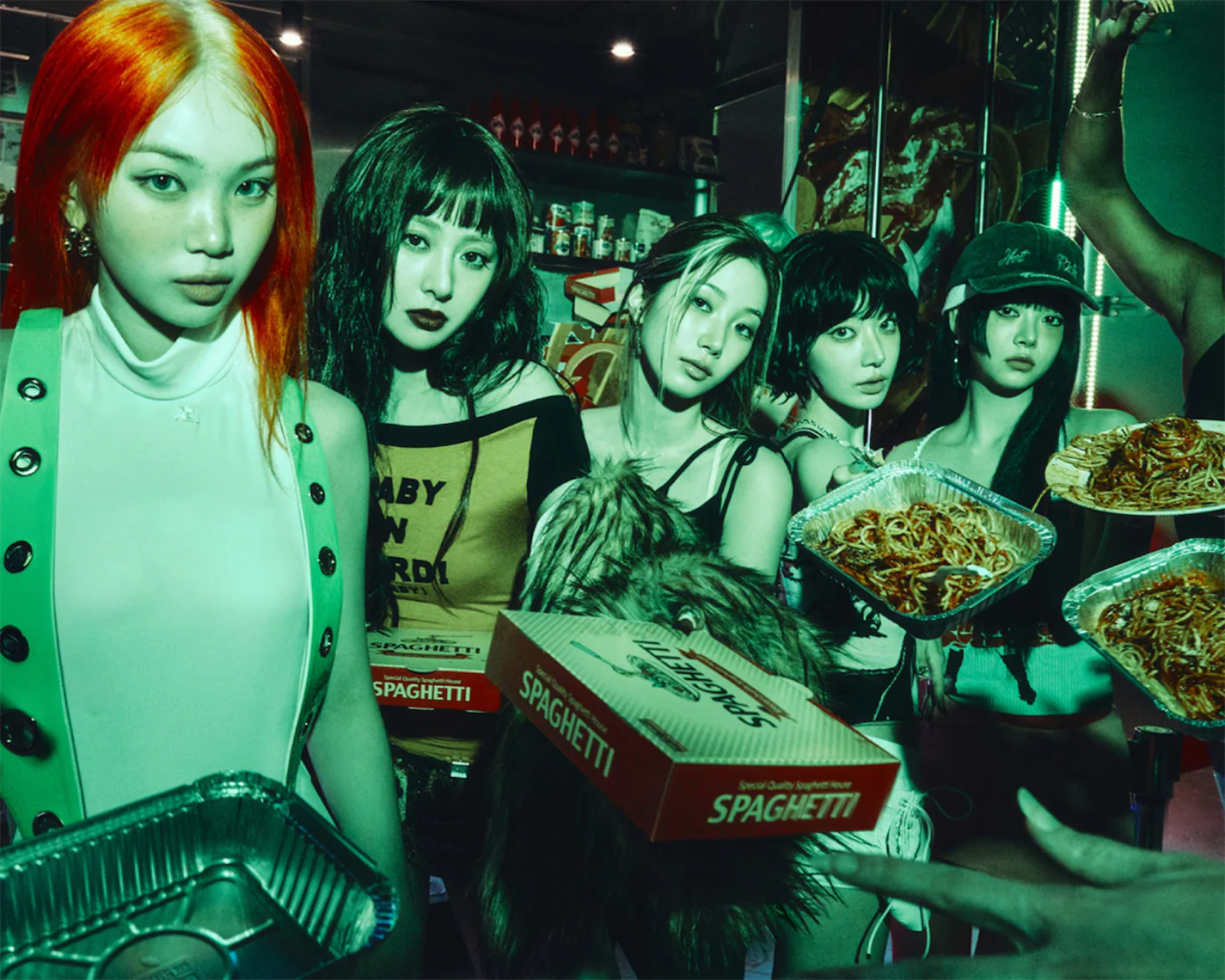 SPAGHETTI (feat. j-hope of BTS)' by LE SSERAFIM (르세라핌